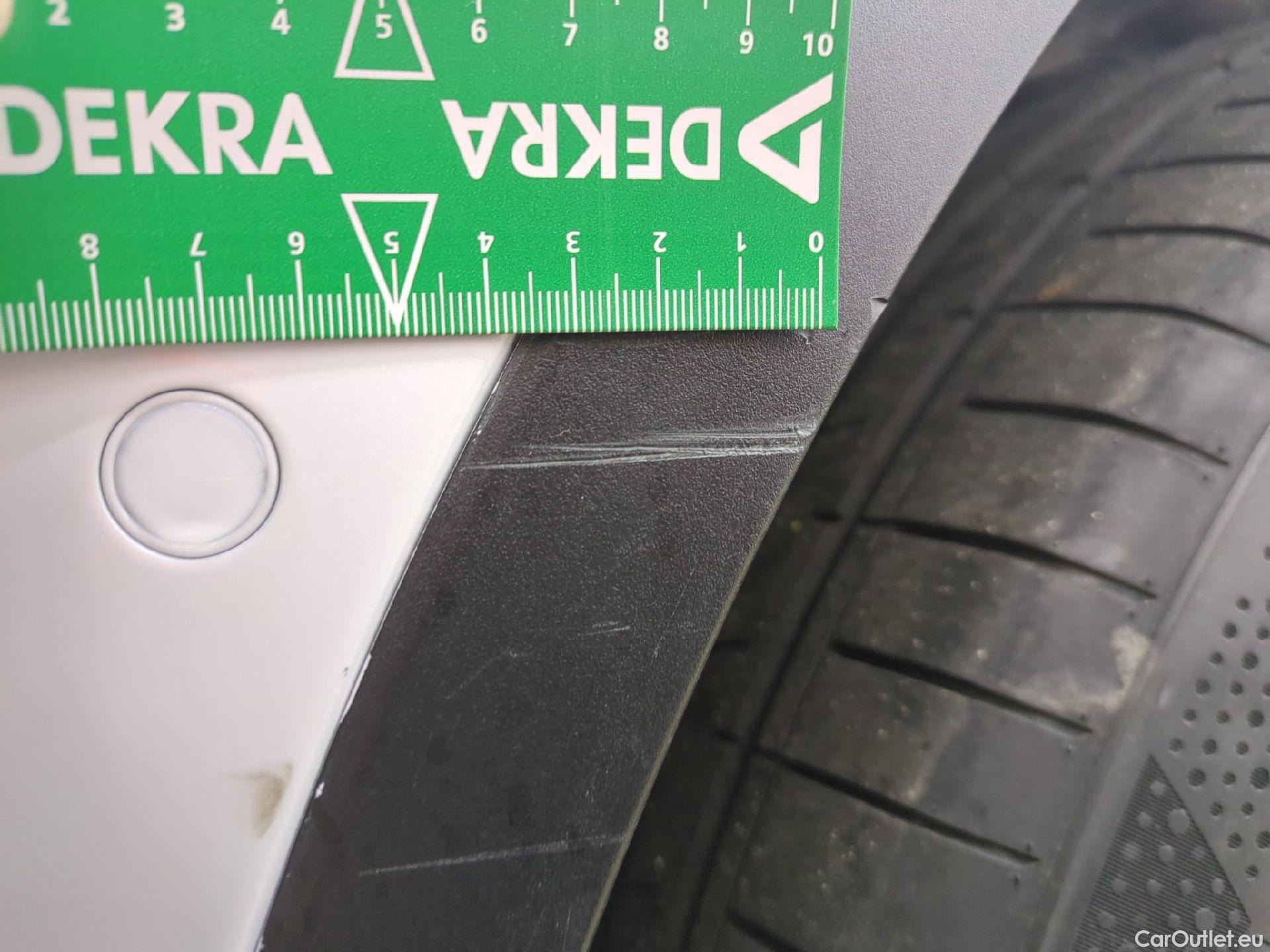  Tesla  Model Y TESLA  / 2020 / 5P / SUV Grand Autonomie Dual Motor AWD #28