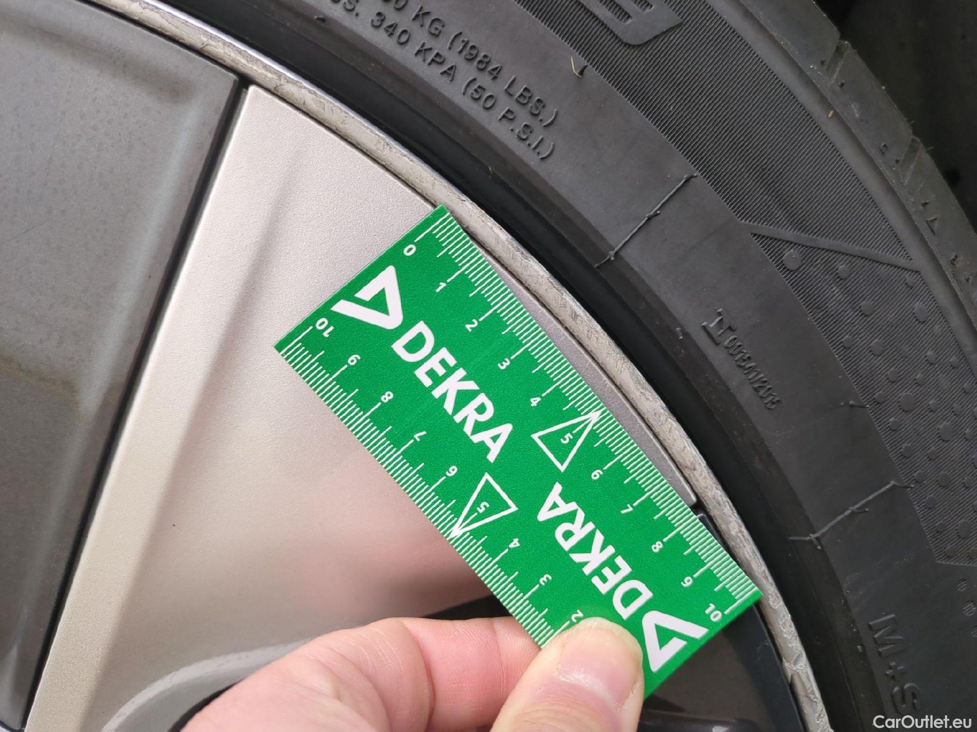  Tesla  Model Y TESLA  / 2020 / 5P / SUV Grand Autonomie Dual Motor AWD #17