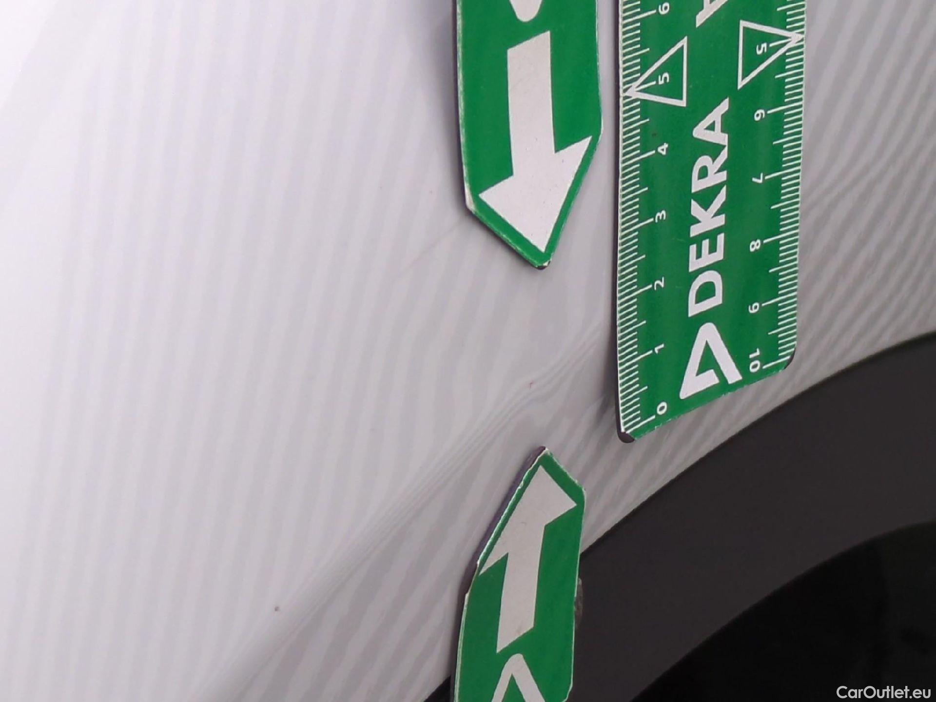  Bmw  X2 Série  sDrive 18i Lounge 1.5 135CV BVA7 E6d #13