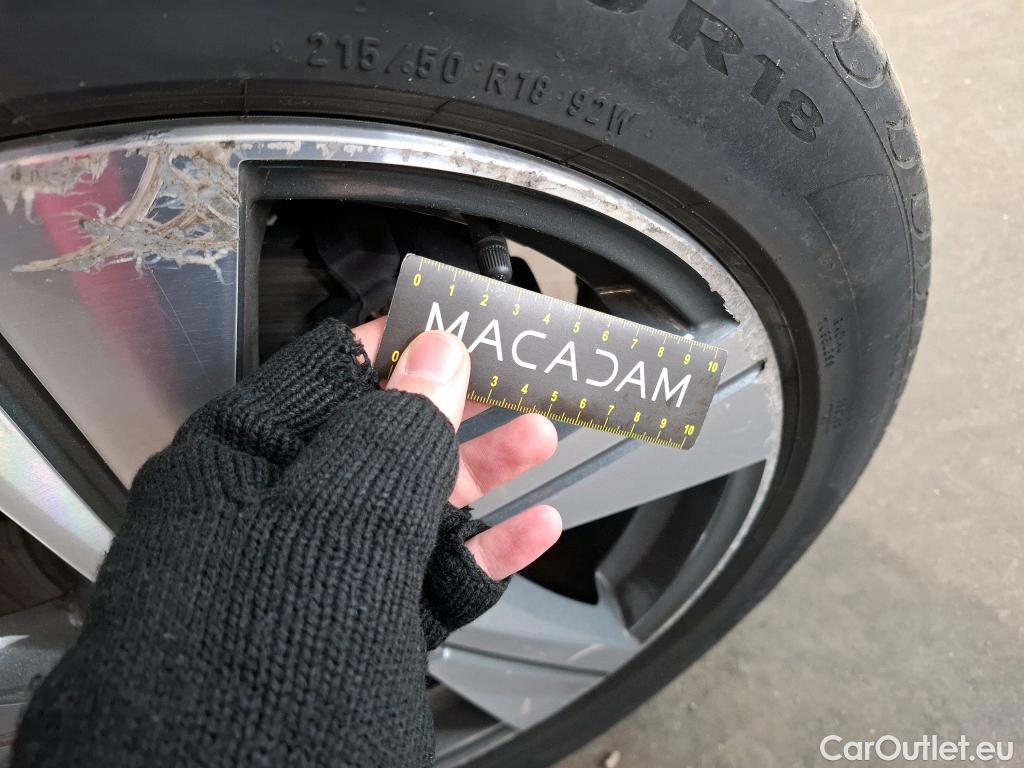  Audi  Q2  30 TDI Design 1.6 TDI 115CV BVA7 E6dT #33