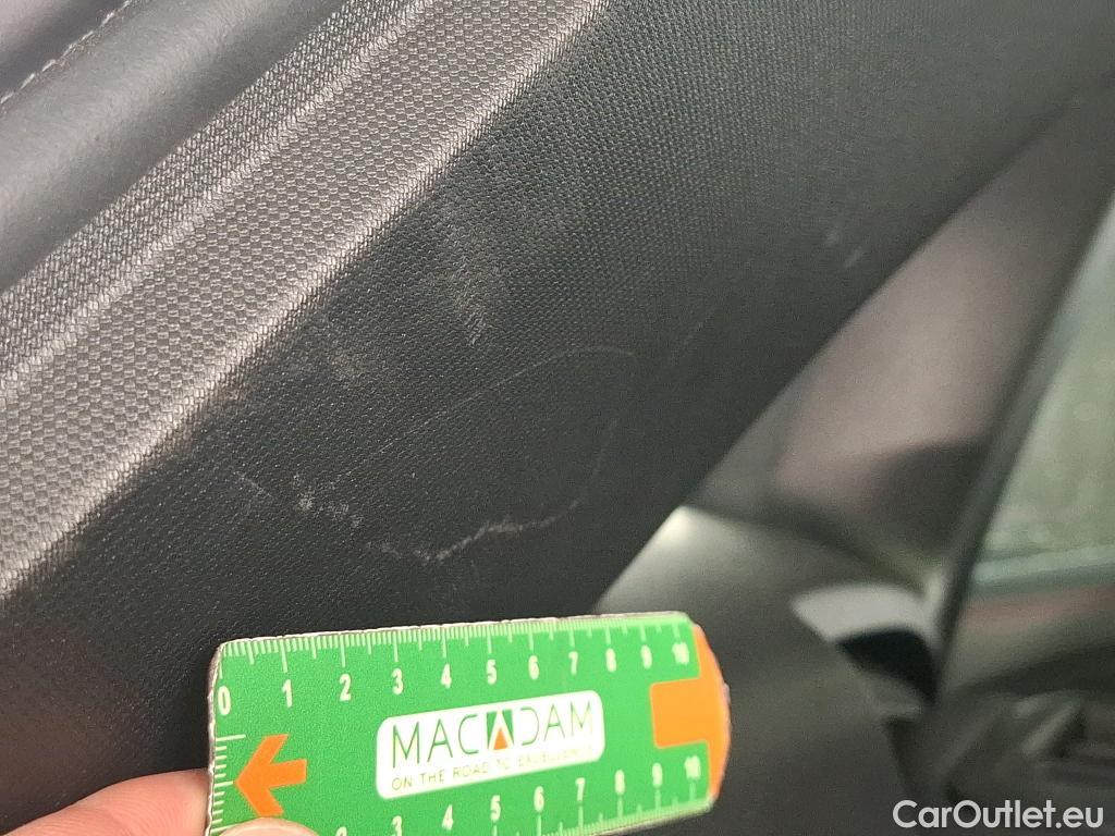  Mercedes  GLA MERCEDES-BENZ  / 2020 / 5P / SUV 1.3  250 e AMG LINE DCT #12