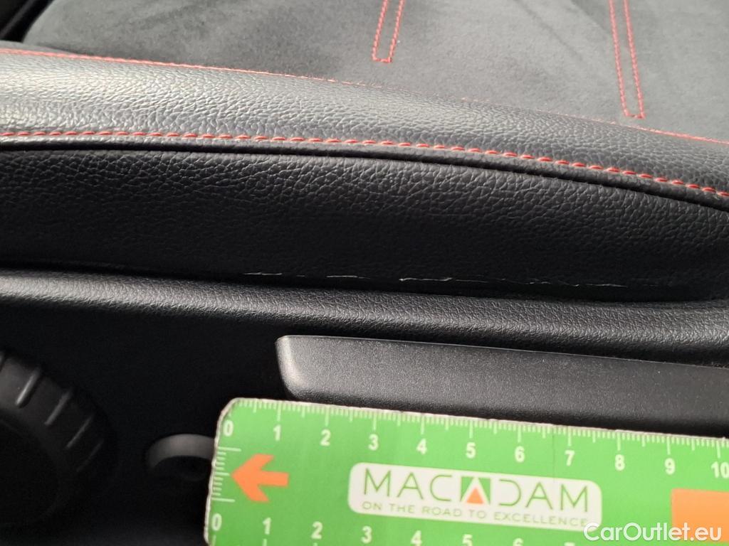  Mercedes  GLA MERCEDES-BENZ  / 2020 / 5P / SUV 1.3  250 e AMG LINE DCT #4