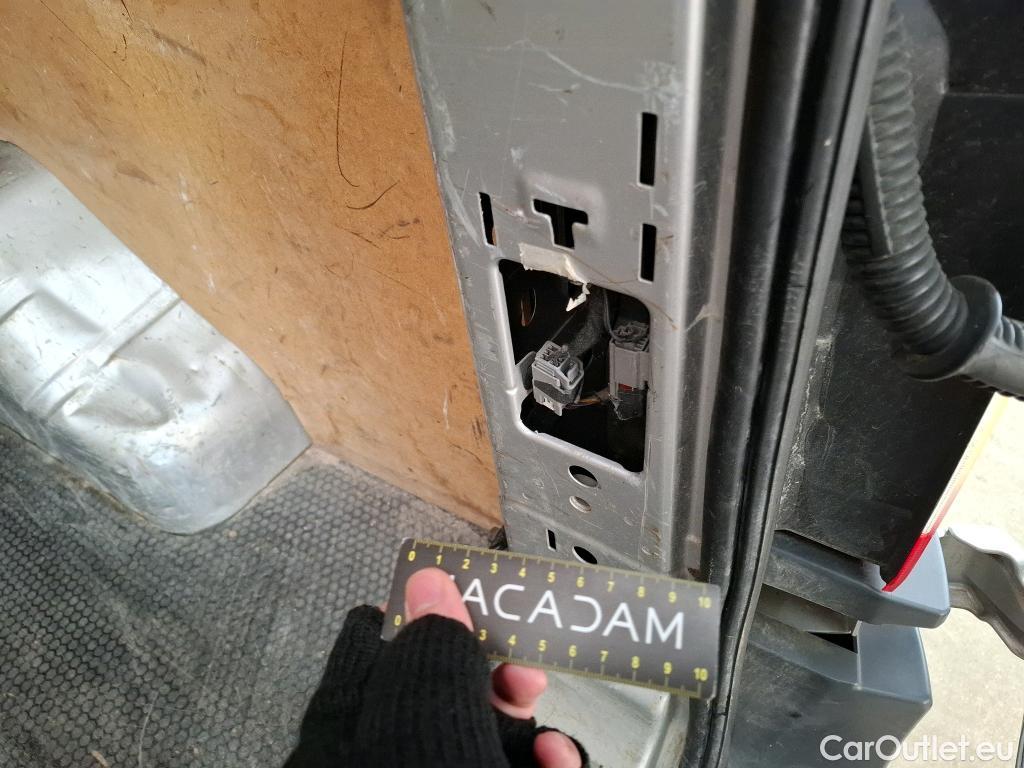  Ford  Transit  Fourgon 310 L3 Trend 2.0 TDCi 105CV BVM6 E6 #34