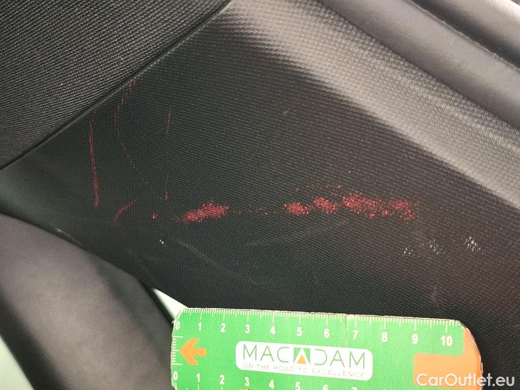  Mercedes  GLA MERCEDES-BENZ  / 2020 / 5P / SUV 1.3  250 e AMG LINE DCT #6