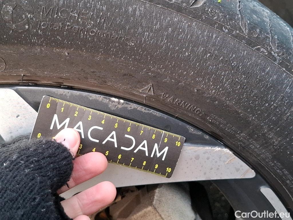  Hyundai  Tucson HYUNDAI  / 2020 / 5P / SUV 1.6 HYBRID 230 HTRAC EXECUTIVE #3