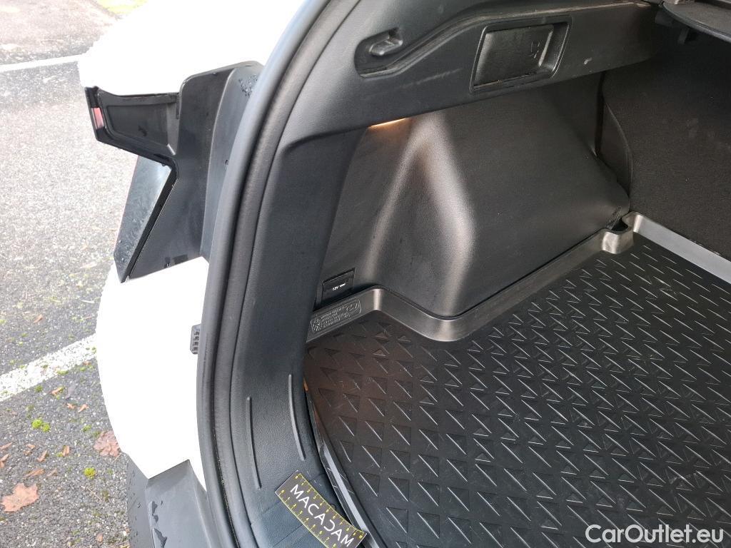  Hyundai  Tucson HYUNDAI  / 2020 / 5P / SUV 1.6 HYBRID 230 HTRAC EXECUTIVE #15