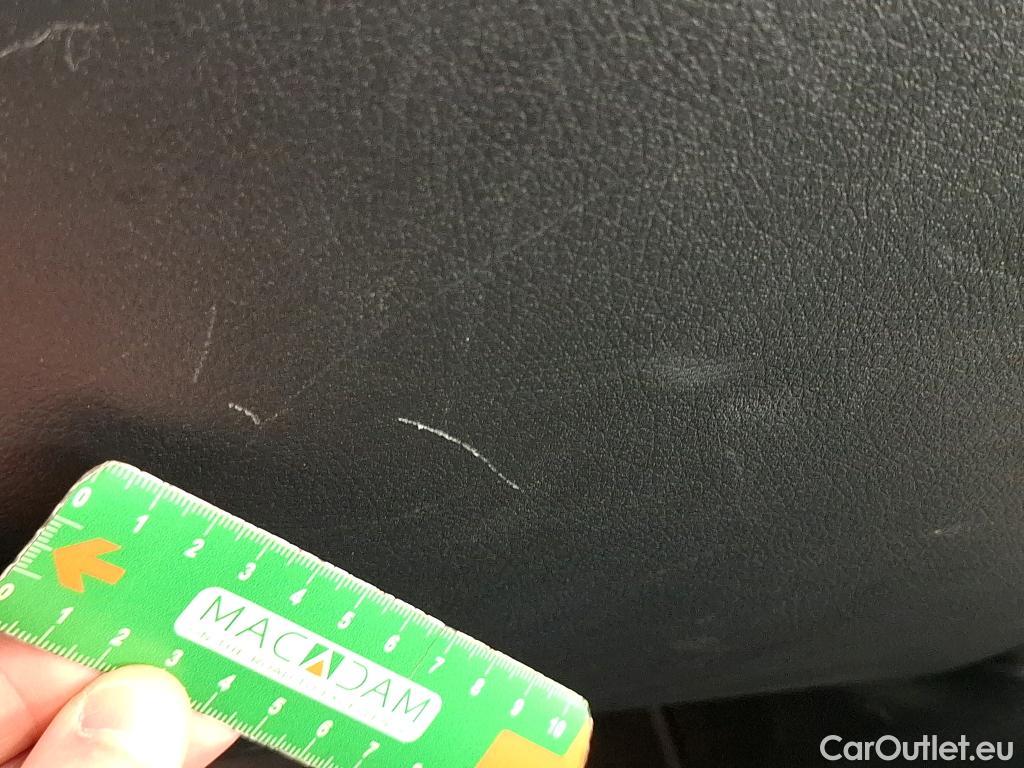  Mercedes  GLA MERCEDES-BENZ  / 2020 / 5P / SUV 1.3  250 e AMG LINE DCT #9