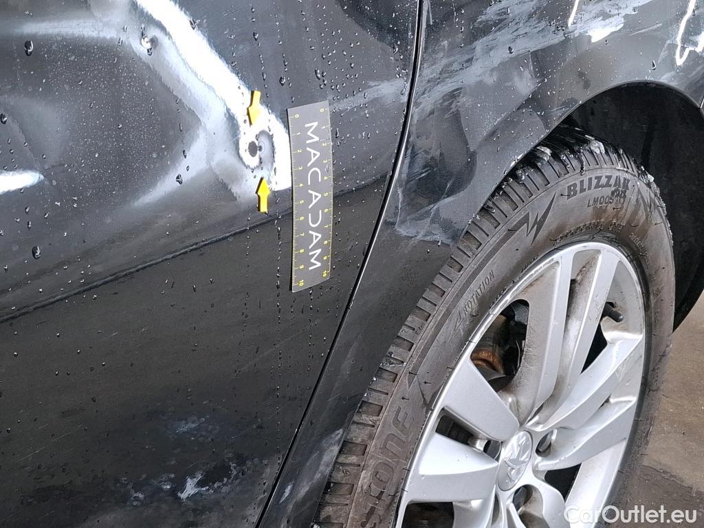  Peugeot  308 PEUGEOT  / 2017 / 5P / Berline Puretech 110 S&S Active Business #30