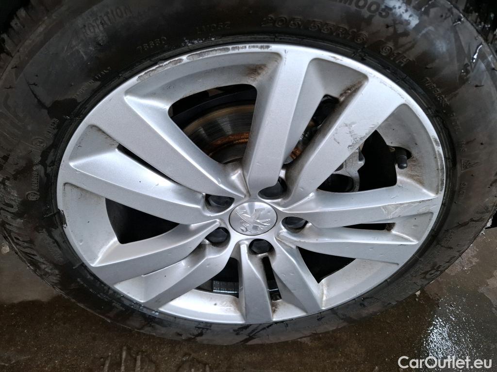  Peugeot  308 PEUGEOT  / 2017 / 5P / Berline Puretech 110 S&S Active Business #14