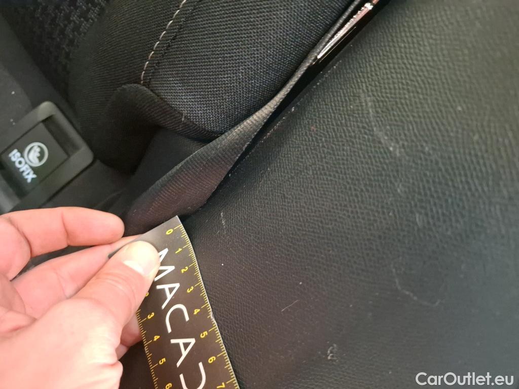  Peugeot  308 PEUGEOT  / 2017 / 5P / Berline Puretech 110 S&S Active Business #19