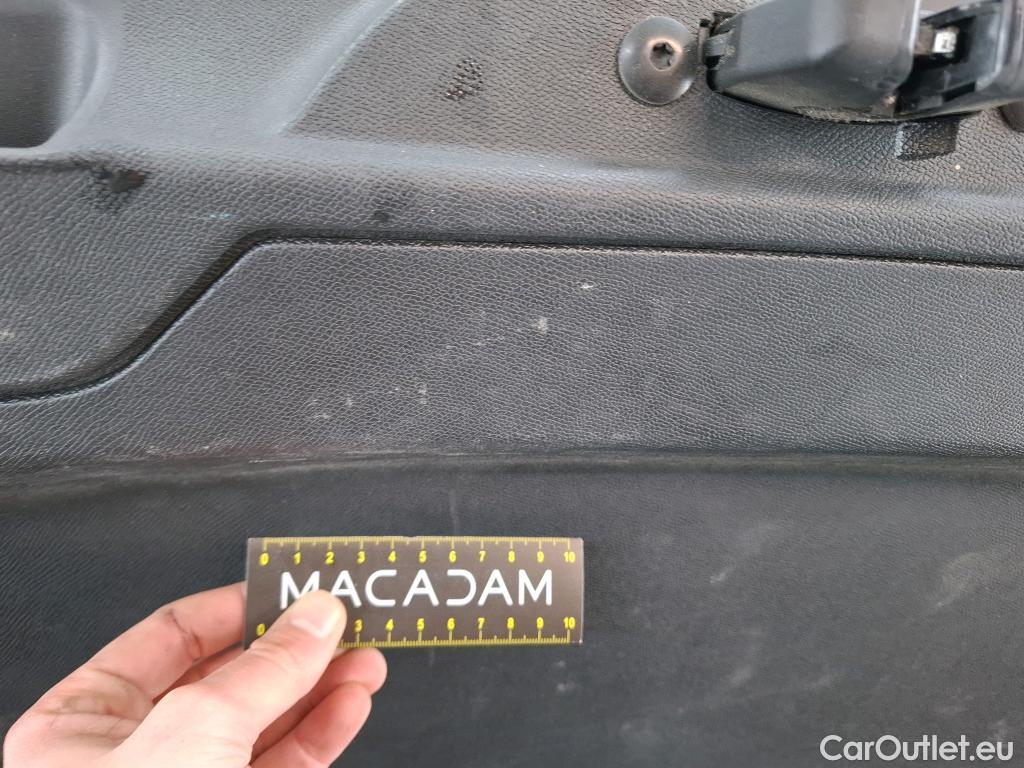  Peugeot  308 PEUGEOT  / 2017 / 5P / Berline Puretech 110 S&S Active Business #26