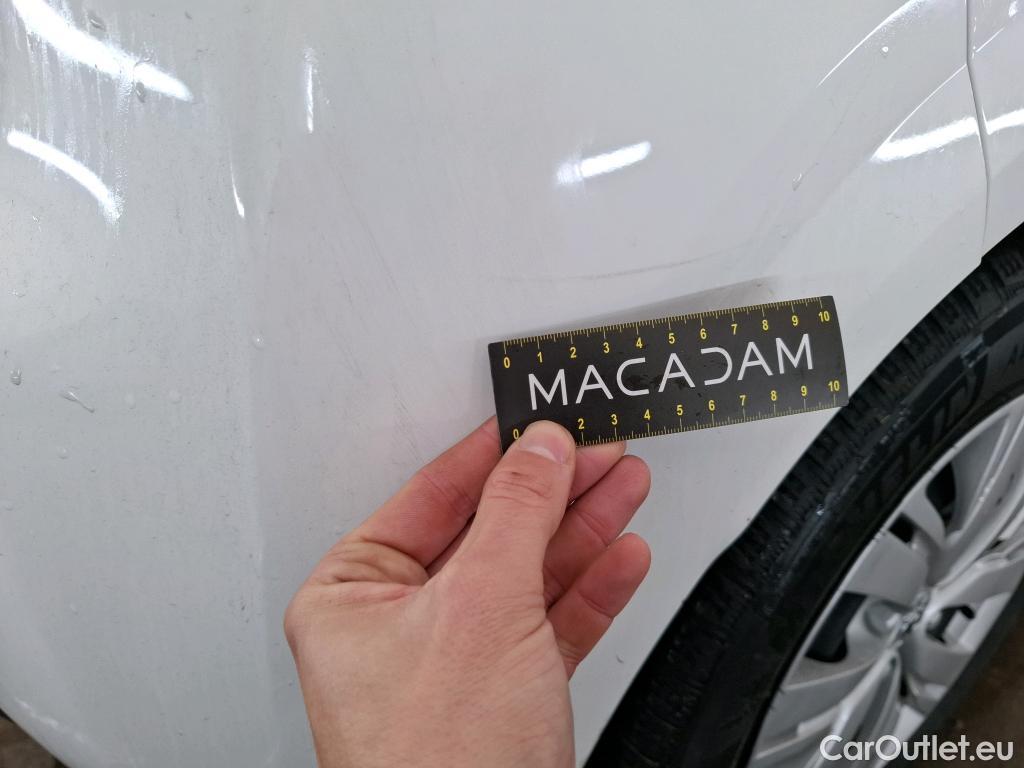  Peugeot  208  Premium 1.2 PureTech 75CV BVM5 E6d #36