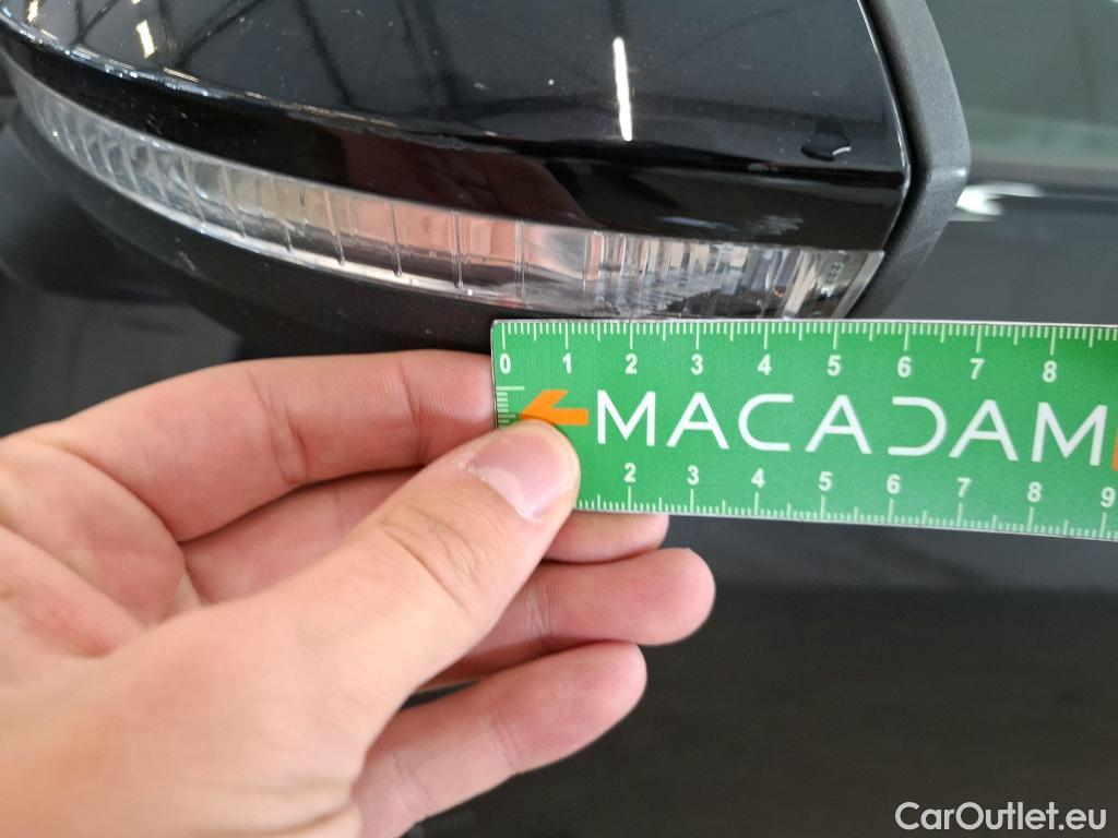  Volkswagen  Golf  VOLKSWAGEN / 2020 / 5P / Berline 2.0 TDI SCR 150 DSG7 Life Busi 1st #33