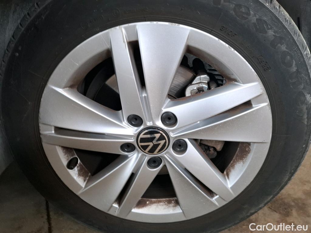  Volkswagen  Golf  VOLKSWAGEN / 2020 / 5P / Berline 2.0 TDI SCR 150 DSG7 Life Busi 1st #15