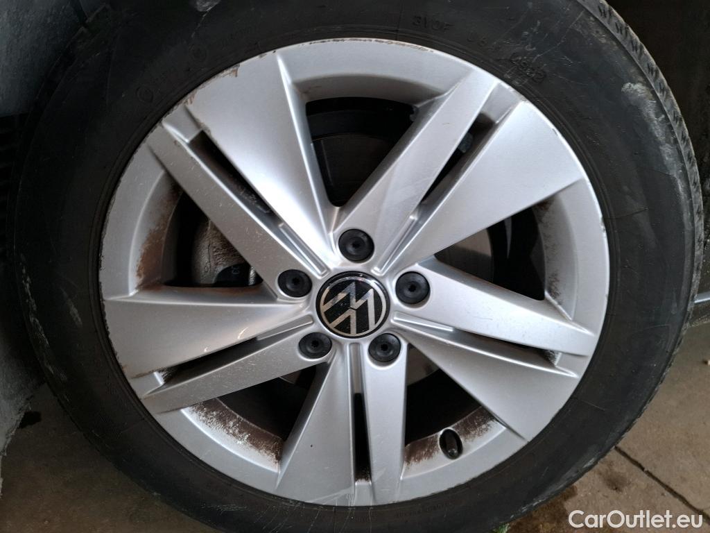  Volkswagen  Golf  VOLKSWAGEN / 2020 / 5P / Berline 2.0 TDI SCR 150 DSG7 Life Busi 1st #10