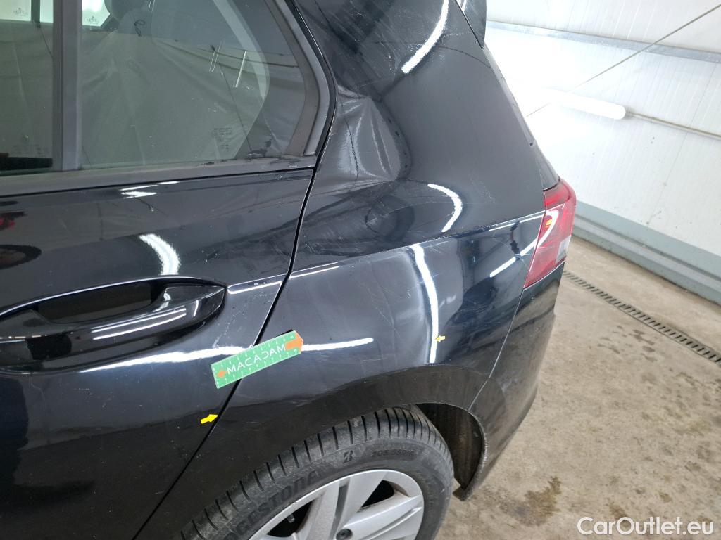  Volkswagen  Golf  VOLKSWAGEN / 2020 / 5P / Berline 2.0 TDI SCR 150 DSG7 Life Busi 1st #5