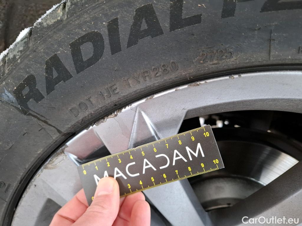  Volkswagen  Tiguan VOLKSWAGEN  / 2020 / 5P / SUV 2.0 TDI 150 DSG7 R-Line #18