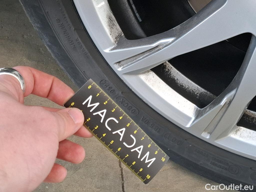  Audi  A4  Avant 30 TDI Business Line 2.0 TDI 135CV BVA7 E6d #37