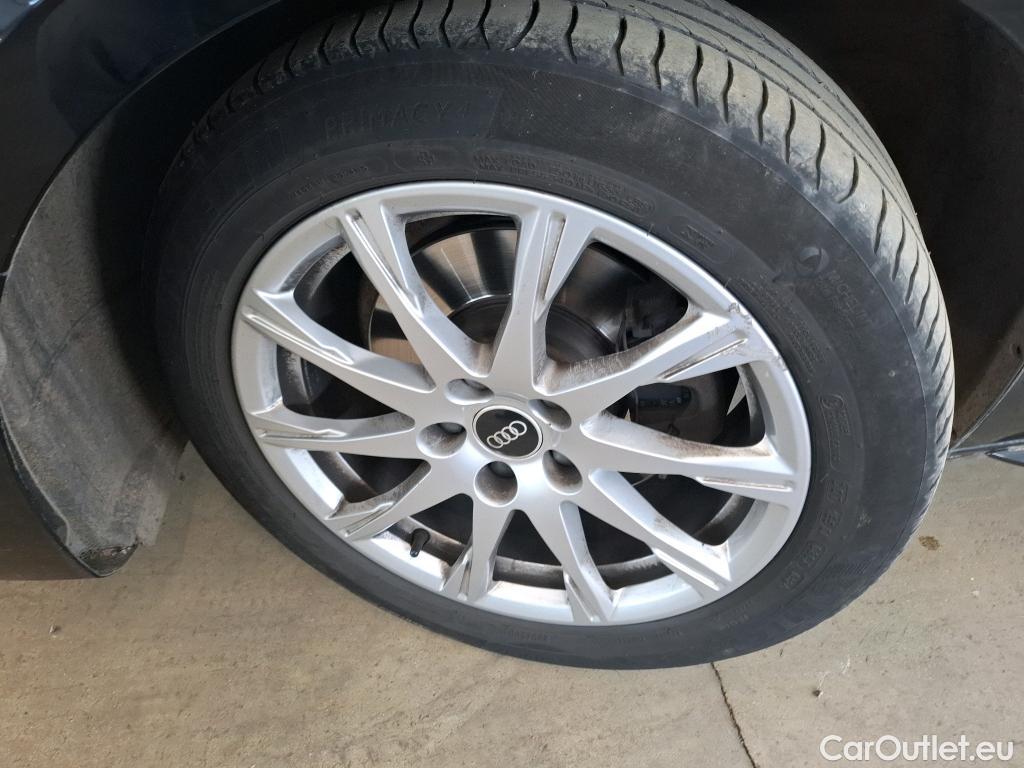  Audi  A4  Avant 30 TDI Business Line 2.0 TDI 135CV BVA7 E6d #13