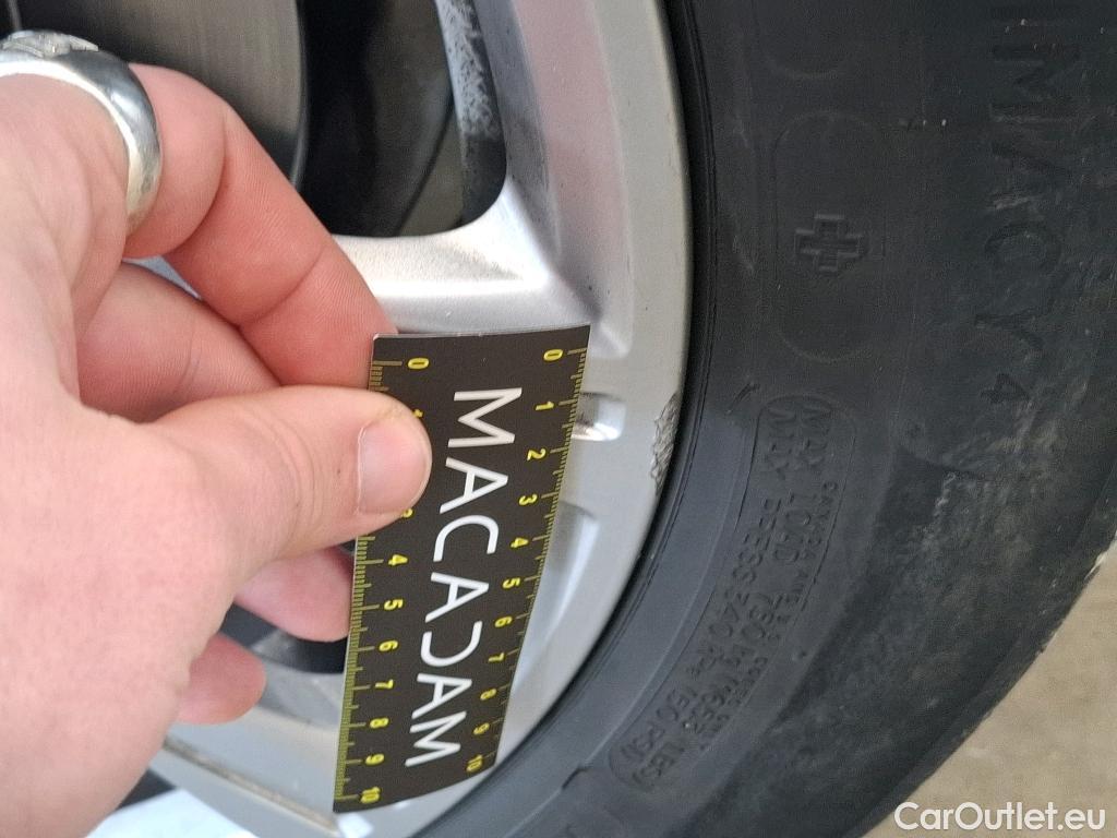  Audi  A4  Avant 30 TDI Business Line 2.0 TDI 135CV BVA7 E6d #35