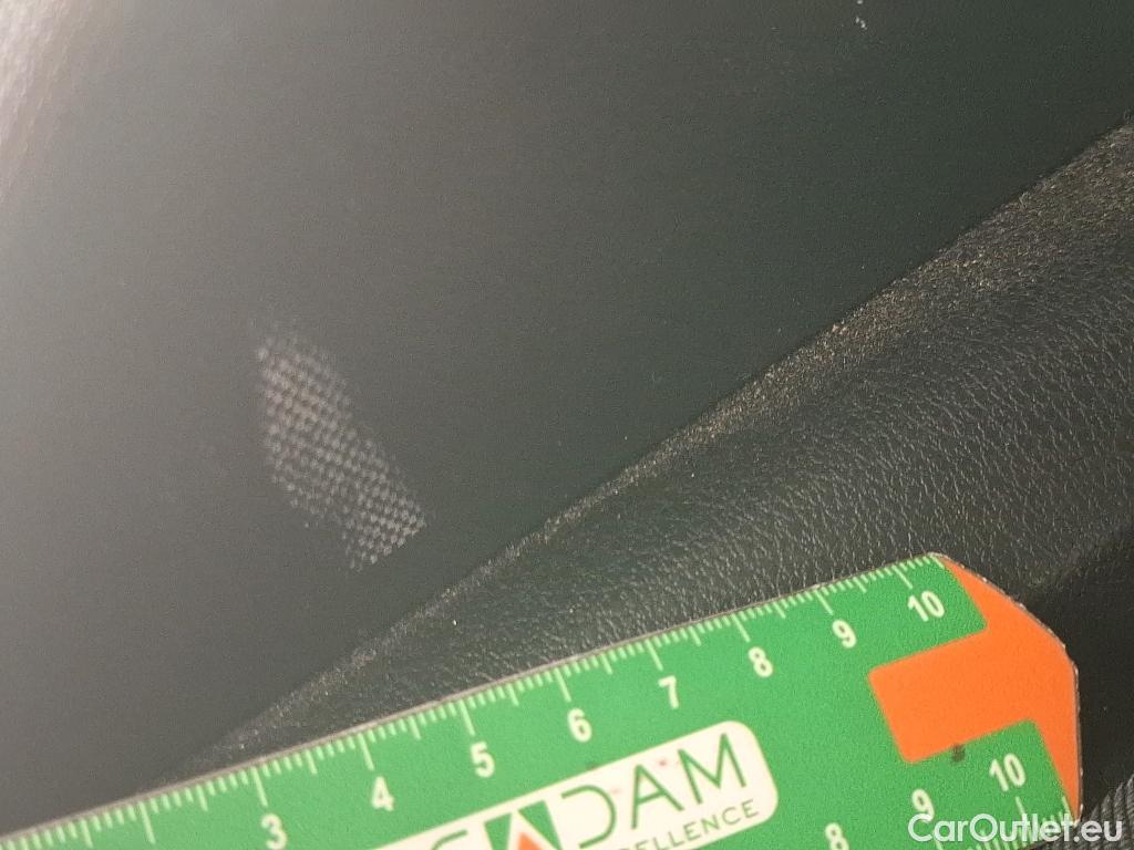  Mercedes  A-Klasse MERCEDES-BENZ Classe A Compact / 2018 / 5P / Berline A 180 d Business Line 8G-DCT #16