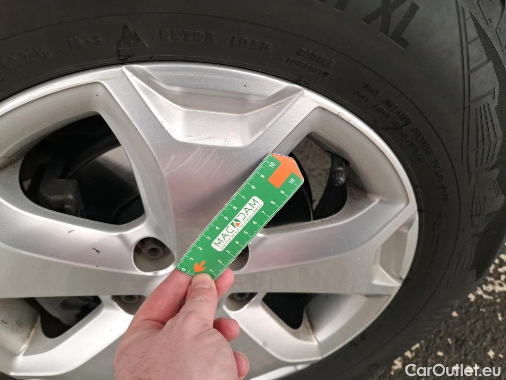  Dacia  Duster DACIA  / 2017 / 5P / SUV Confort Blue dCi 115 4x4 2019 #3