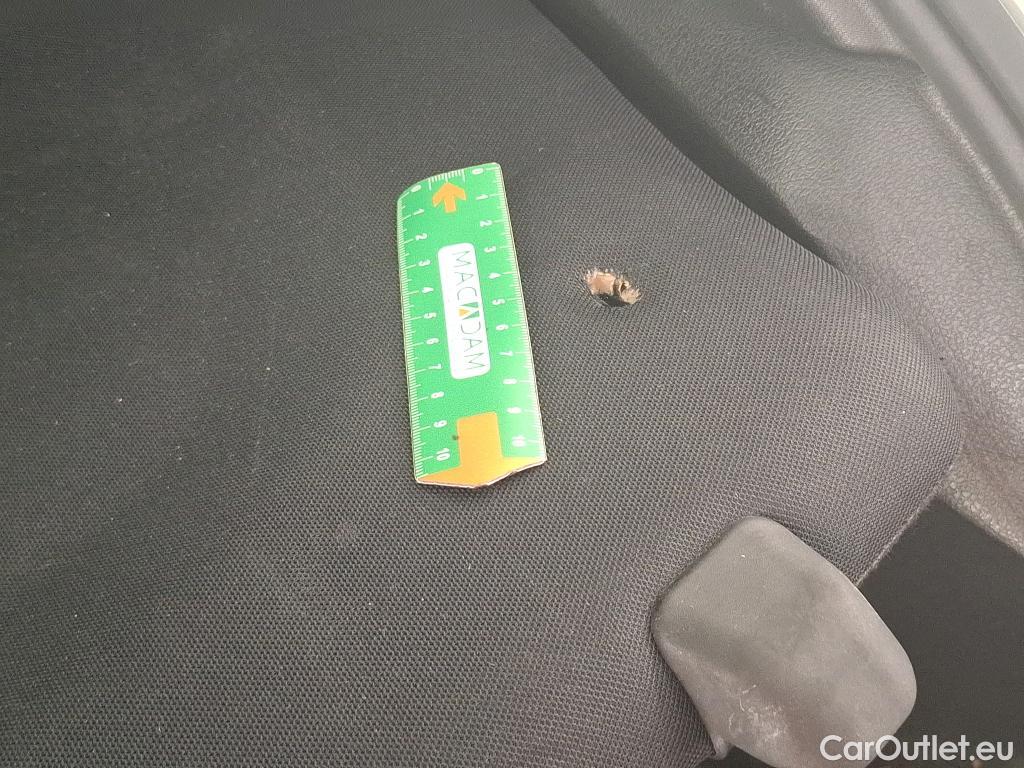  Mercedes  A-Klasse MERCEDES-BENZ Classe A Compact / 2018 / 5P / Berline A 180 d Business Line 8G-DCT #21