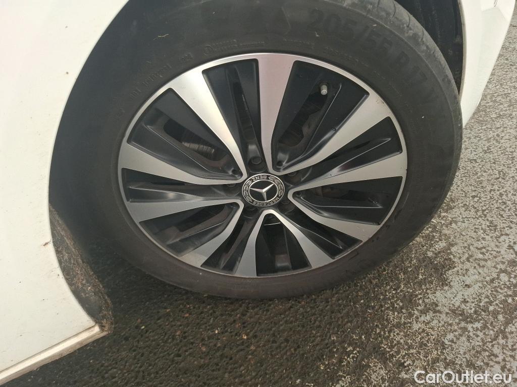  Mercedes  A-Klasse MERCEDES-BENZ Classe A Compact / 2018 / 5P / Berline A 180 d Business Line 8G-DCT #4