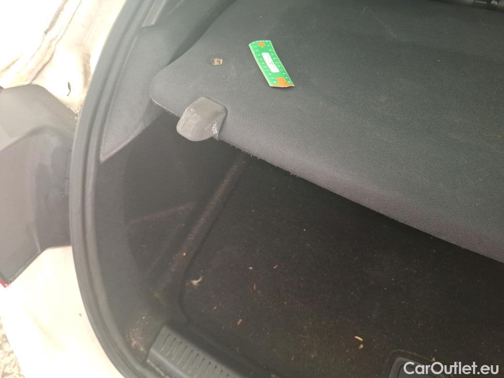  Mercedes  A-Klasse MERCEDES-BENZ Classe A Compact / 2018 / 5P / Berline A 180 d Business Line 8G-DCT #22