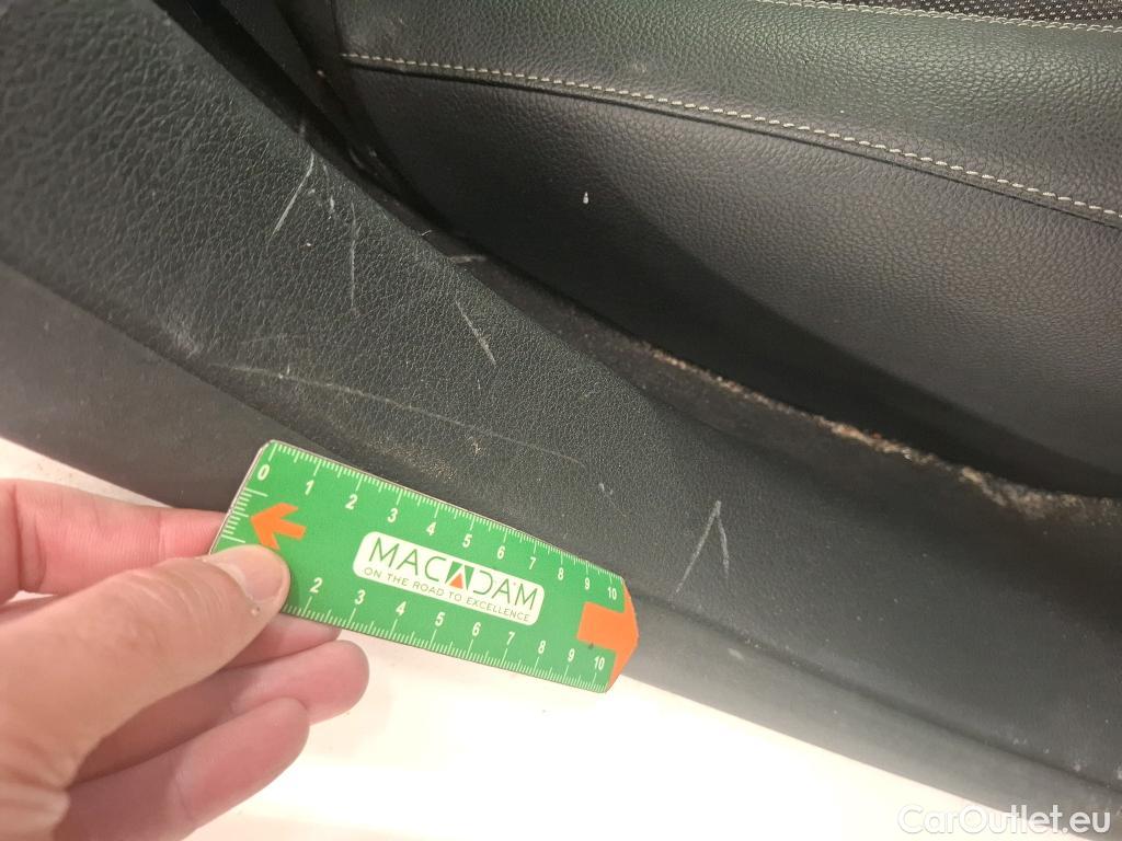  Mercedes  A-Klasse MERCEDES-BENZ Classe A Compact / 2018 / 5P / Berline A 180 d Business Line 8G-DCT #9