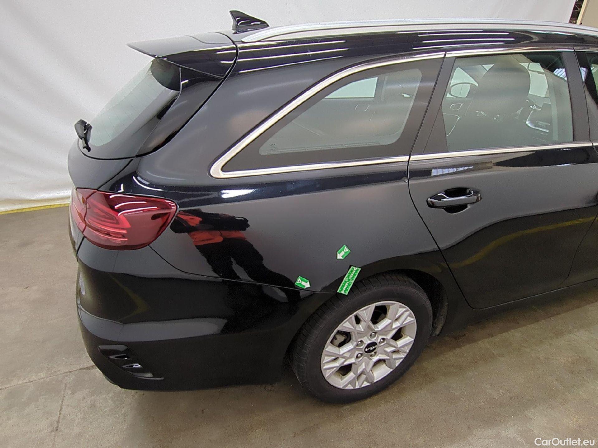  KIA  Cee'd Ceed Sportswagon Active 1.5 T-GDI 160CV BVM6 E6d #45