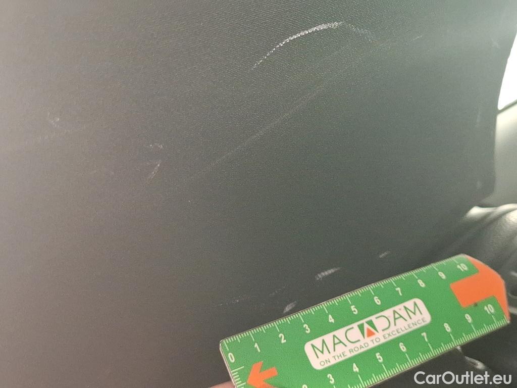  Mercedes  A-Klasse MERCEDES-BENZ Classe A Compact / 2018 / 5P / Berline A 180 d Business Line 8G-DCT #17