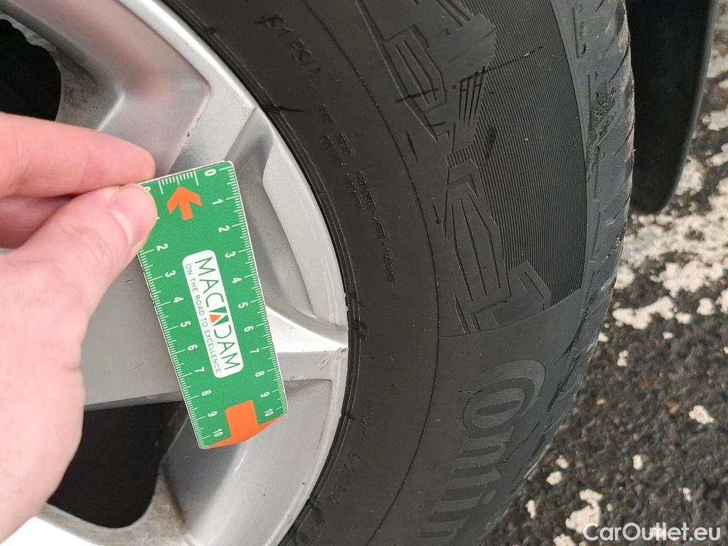  Dacia  Duster DACIA  / 2017 / 5P / SUV Confort Blue dCi 115 4x4 2019 #4