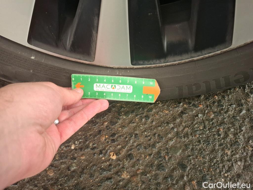  Mercedes  A-Klasse MERCEDES-BENZ Classe A Compact / 2018 / 5P / Berline A 180 d Business Line 8G-DCT #6