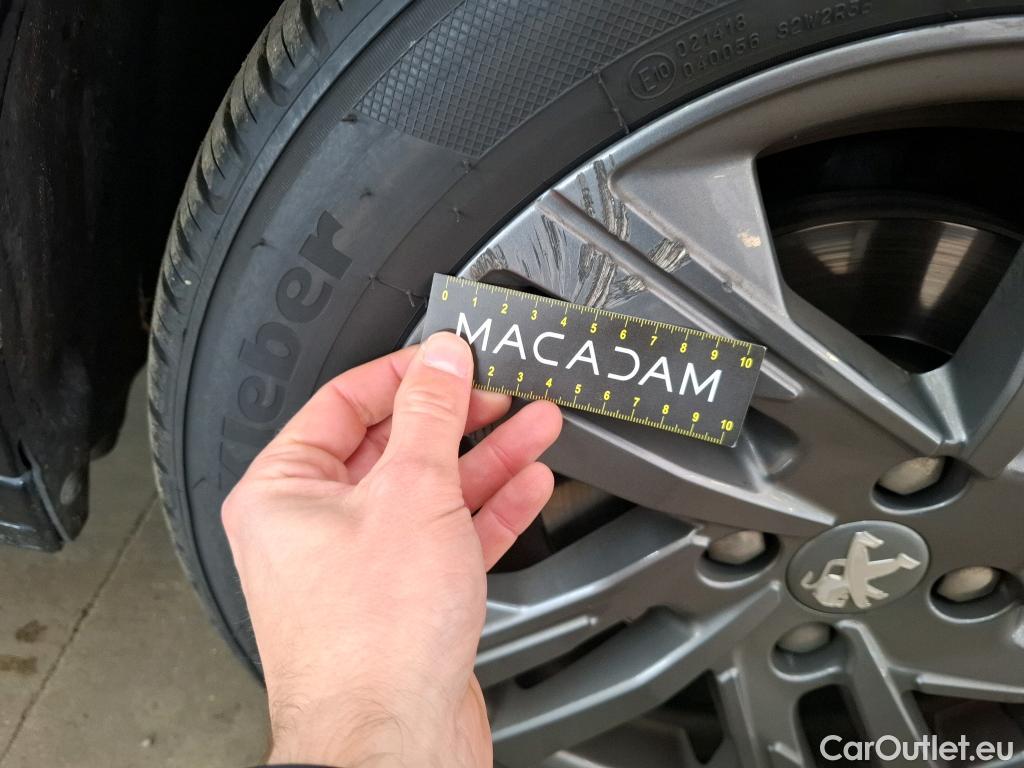  Peugeot  208  Active Pack 1.5 HDi 100CV BVM6 E6d #15