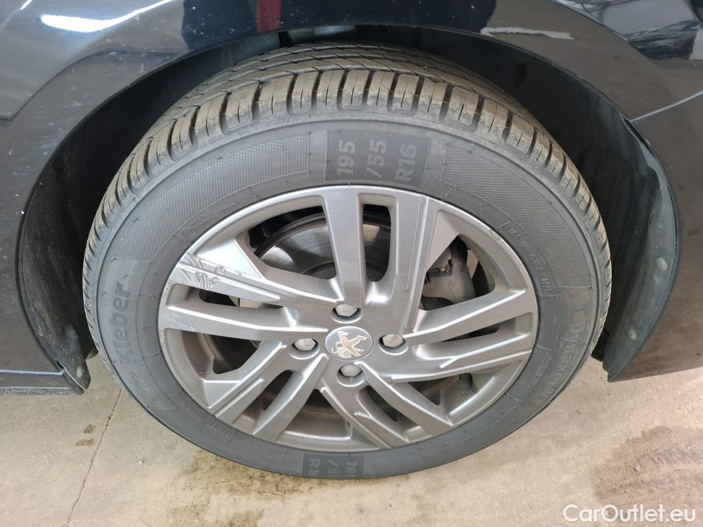  Peugeot  208  Active Pack 1.5 HDi 100CV BVM6 E6d #14