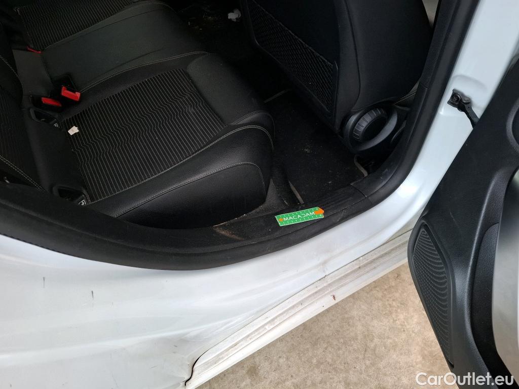  Mercedes  CLA-Klasse MERCEDES-BENZ CLA Shooting Brake / 2019 / 5P / Break CLA 200 d Business Line BA8 #27