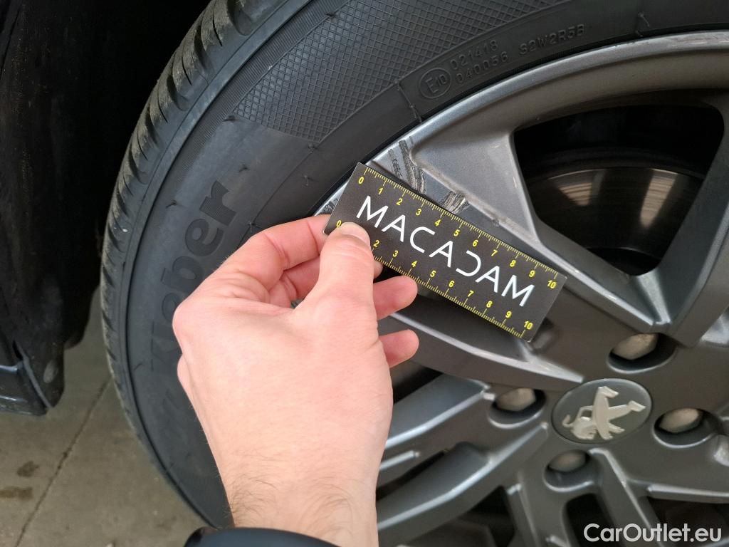  Peugeot  208  Active Pack 1.5 HDi 100CV BVM6 E6d #16