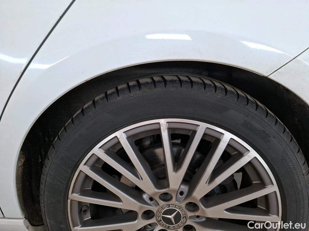  Mercedes  CLA-Klasse MERCEDES-BENZ CLA Shooting Brake / 2019 / 5P / Break CLA 200 d Business Line BA8 #32