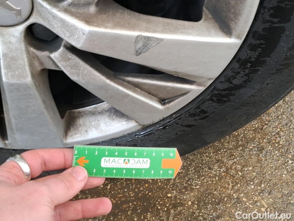  Peugeot  3008  Active Business 1.5 HDi 130CV BVA8 E6d #9