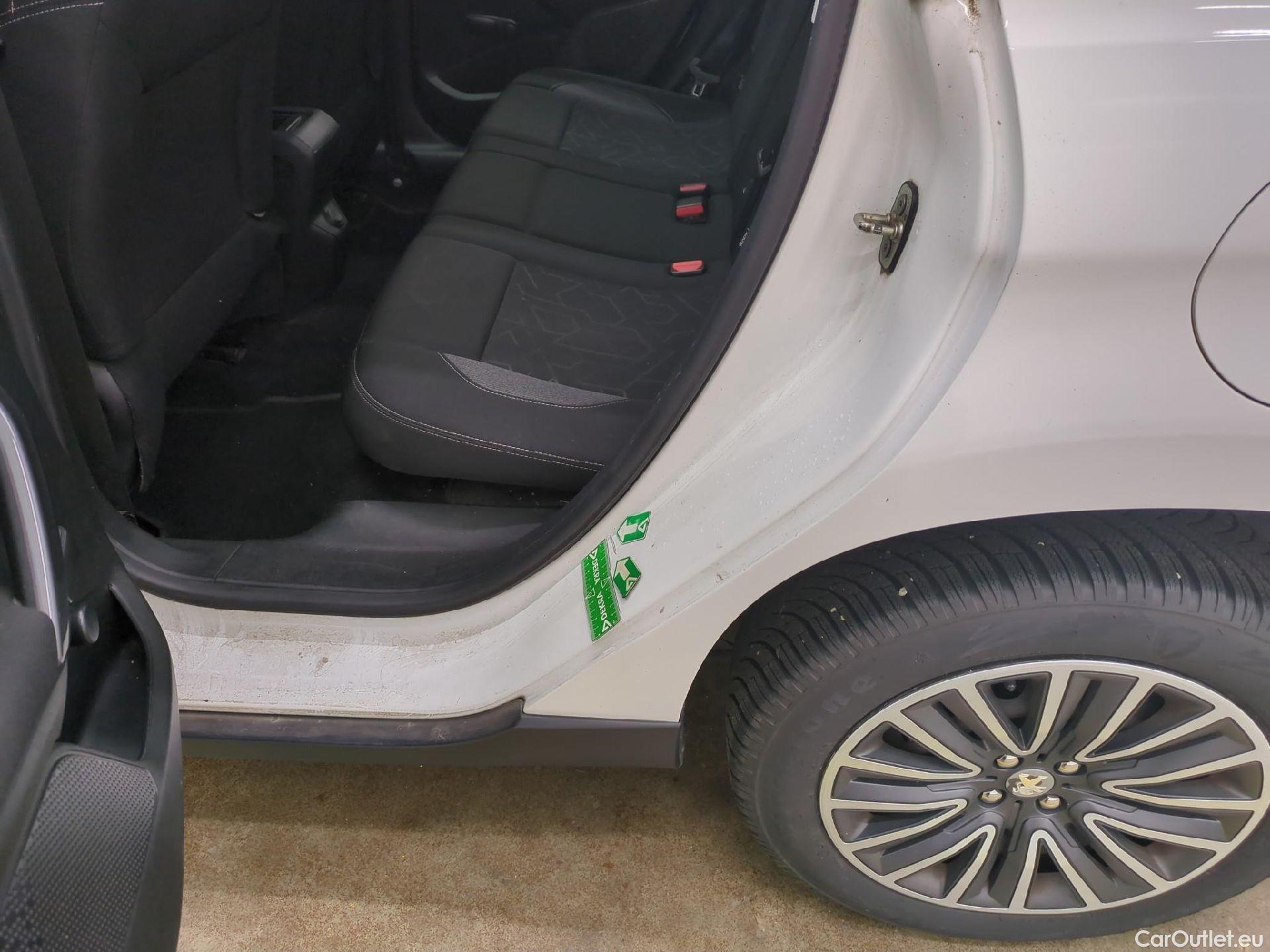  Peugeot  2008  Active Business 1.5 HDi 100CV BVM5 E6dT #18