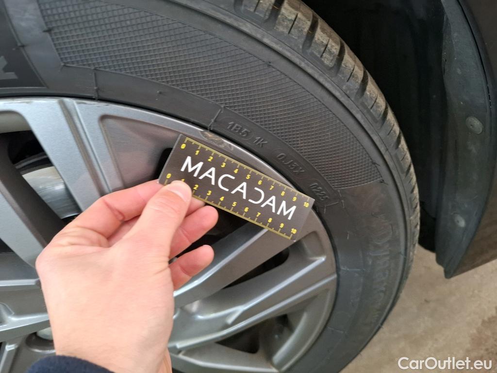  Peugeot  208  Active Pack 1.5 HDi 100CV BVM6 E6d #19