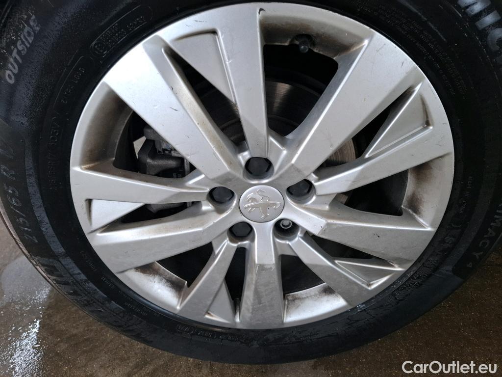  Peugeot  3008  Active Business 1.5 HDi 130CV BVA8 E6d #38