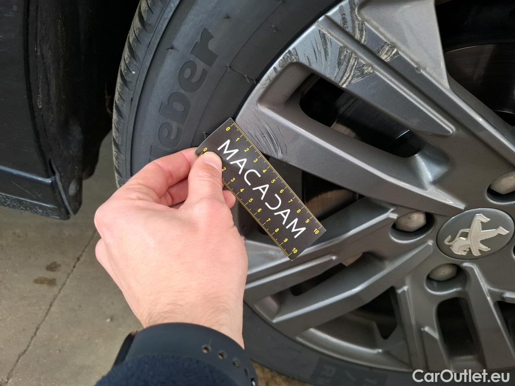  Peugeot  208  Active Pack 1.5 HDi 100CV BVM6 E6d #17