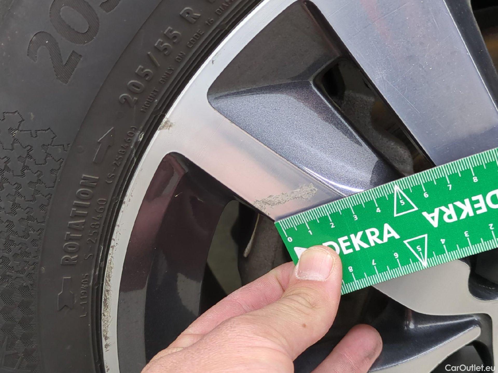  Peugeot  308  Allure 1.5 HDi 130CV BVM6 E6d #30