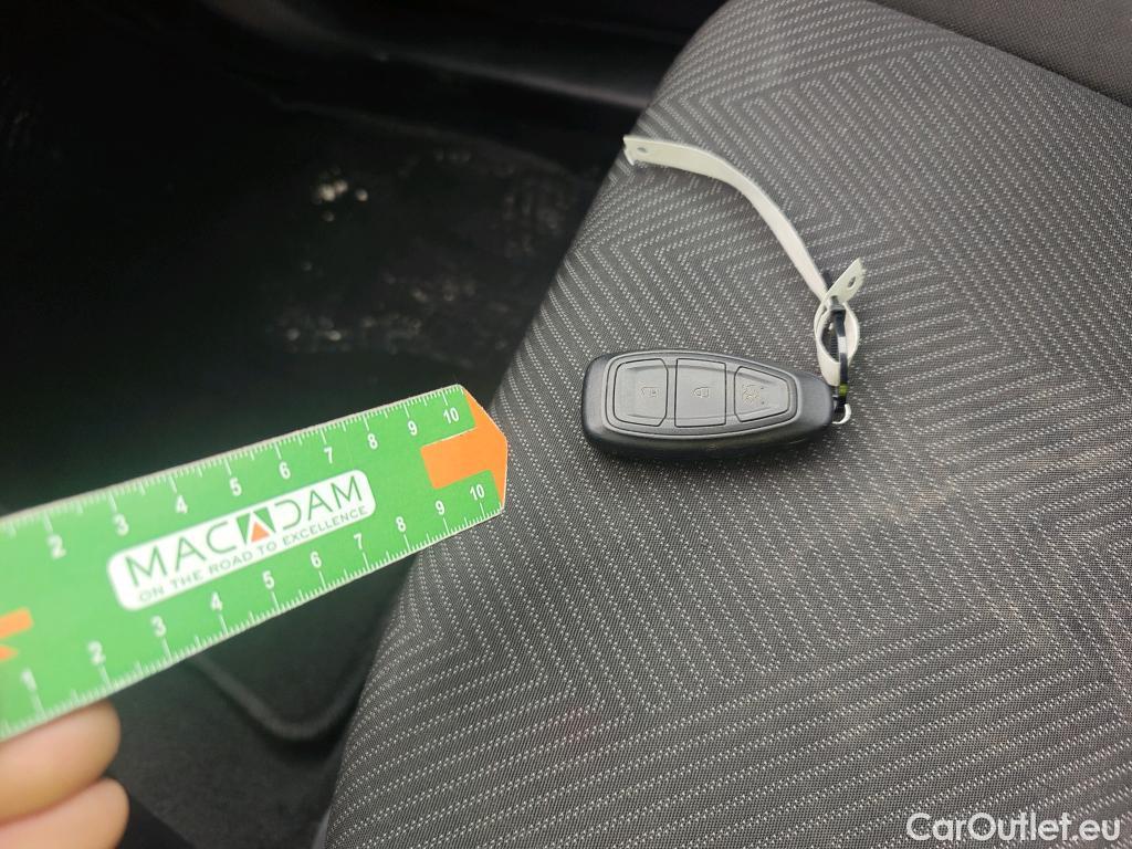  Ford  Fiesta FORD  / 2021 / 5P / berlina con portón 1.1 IT-VCT 55kW (75CV) Trend 5p #1