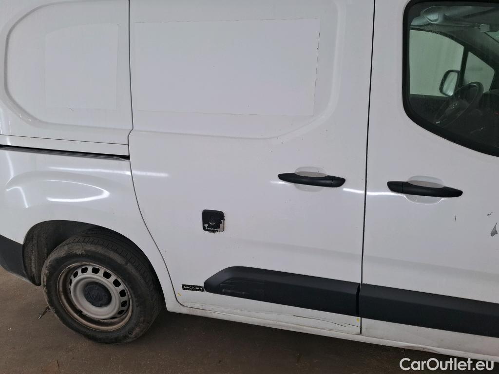  Opel  Combo OPEL  / 2018 / 4P / Fourgonnette 1.5 diesel 100chL1H1/stand CARGO PACK C #5