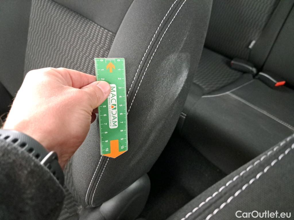  Peugeot  208  Active 1.6 HDi 75CV BVM5 E6 #33