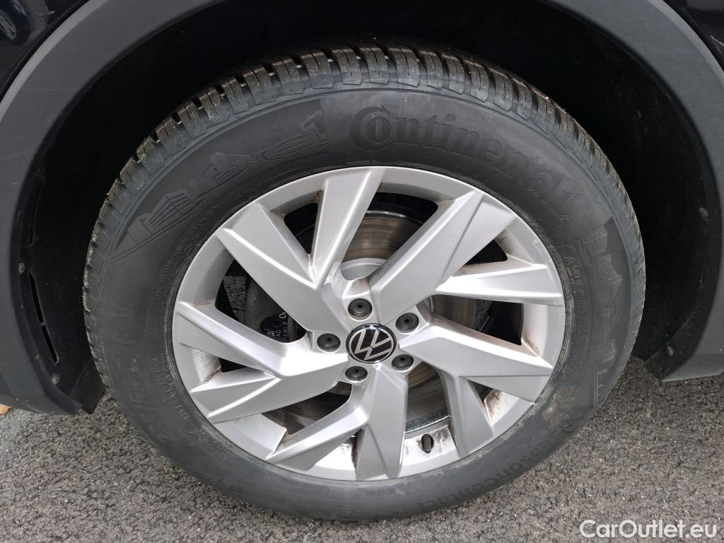  Volkswagen  Tiguan VOLKSWAGEN  / 2020 / 5P / SUV 2.0 TDI 150 DSG7 Elegance #9