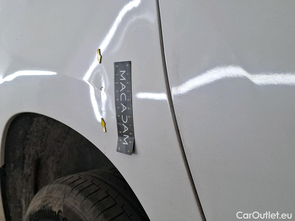  Opel  Combo OPEL  / 2018 / 4P / Fourgonnette 1.5 diesel 100chL1H1/stand CARGO PACK C #38